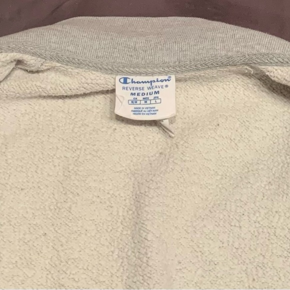 Men’s Champion zip up sweater - Picture 2 of 2